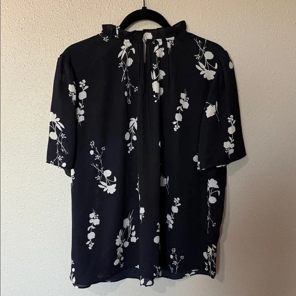 Ann Taylor Navy and White Floral Top - Picture 6 of 7